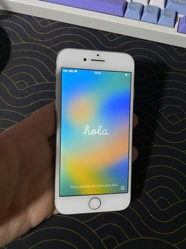 Apple iPhone: IPhone 8, Б/у, 64 ГБ, Белый, Чехол, 90 % — 9