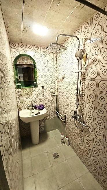 bakida kirayə: İcarəyə verilir 3 otaqlı köhnə tikili 72 m², Neftçilər m. 695 AZN/ay — 7