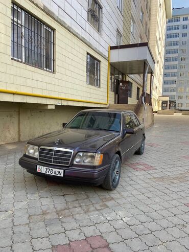 продаю трактор мтз 82 1: Mercedes-Benz W124: 1993 г., 2.2 л, Механика, Бензин