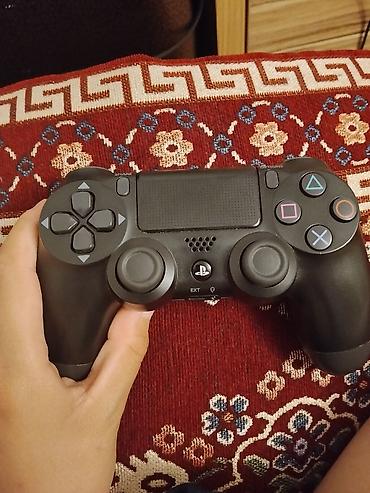 обмен на сони: Игровая приставка Sony PlayStation 4 Slim + два контроллера DualShock — 1