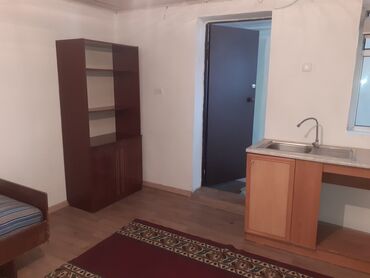 комната в бишкеке в Кыргызстан | Продажа домов: 16 м², С мебелью