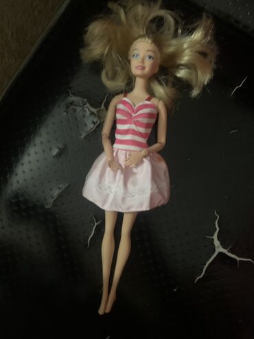 кукла детская: Продается кукла,в отличном качестве,ноги руки сгибаются,волосы