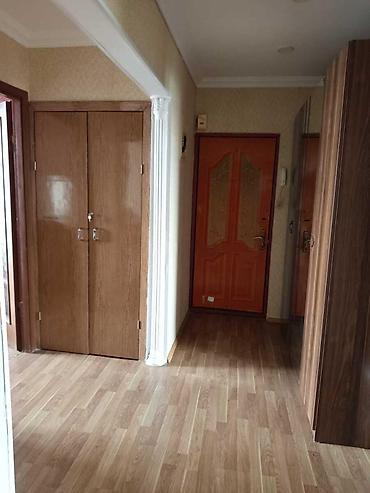 8 noyabr: Bakı, Həzi Aslanov qəs., 3 otaqlı, Köhnə tikili, m. Həzi Aslanov, 75 kv. m — 6