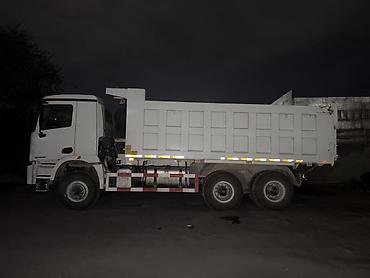 фар 124: Самосвал XCMG XG1 в белом цвете. Трёхосная грузовая техника с — 4