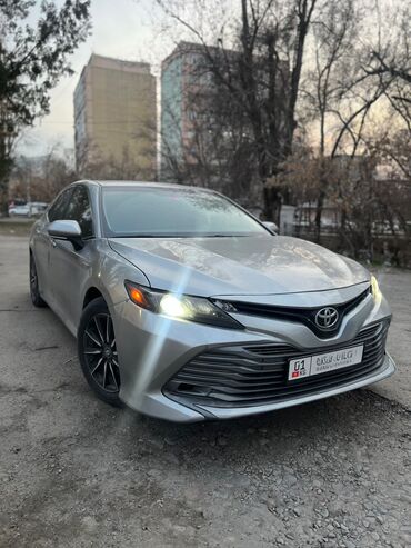 Toyota: Toyota Camry: 2018 г., 2.5 л, Вариатор, Гибрид, Седан