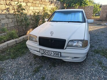 Mercedes-Benz: Mercedes-Benz 220: 2.2 l | 1994 il Sedan