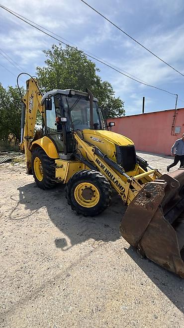 qubada traktor satisi: Satilir New Holland B90 — 2