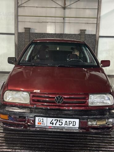 продать машину бишкек: Volkswagen Vento: 1993 г., 1.8 л, Механика, Бензин