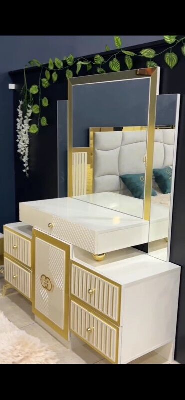 Yataq otağı dəstləri: 2 təknəfərlik çarpayı, 2 tumba, Dolab, Komod, Türkiyə, Yeni — 4