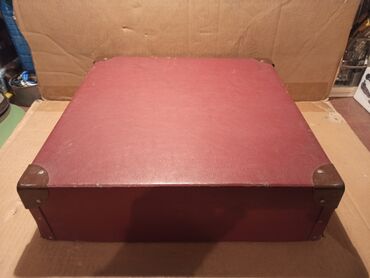 Ostali predmeti za umetnost i kolekcionarstvo: Tri retro kutije od jako tvrdog kartona sa metalnim ojačanjima na na lalafo.rs — 10 Ostali predmeti za umetnost i kolekcionarstvo: Tri retro kutije od jako tvrdog kartona sa metalnim ojačanjima na — 10