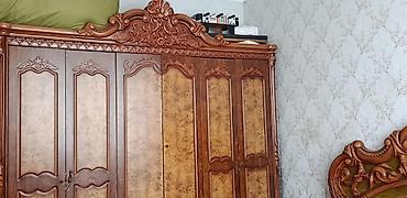 modern mebel yataq desti: Klassik üslubda yataq otağı mebel dəsti Dəstə daxildir: - Böyük taxt — 6
