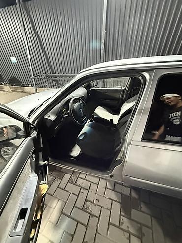 ayon s: Daewoo Nexia: 2010 г. — 5