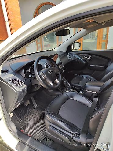 kia rio farasi: Hyundai ix35: 2 l | 2011 il Krossover — 7