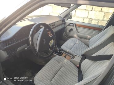 Mercedes-Benz: Mercedes-Benz W124: 2 l | 1992 il Sedan — 3