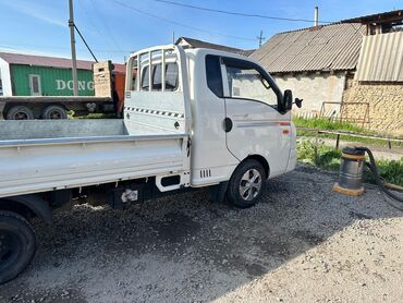 электронной машина: Hyundai Porter: 2017 г., 2.3 л, Механика, Дизель, Фургон