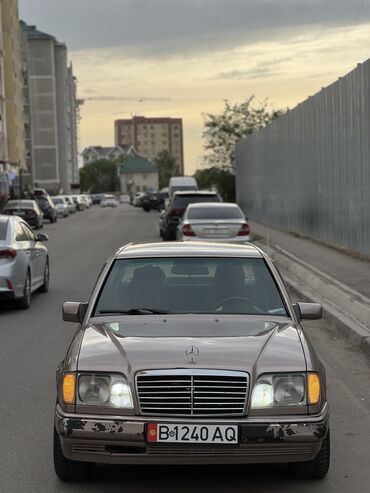 Mercedes-Benz: Mercedes-Benz W124: 1993 г., 3.2 л, Автомат, Газ, Седан