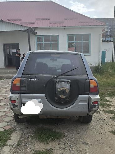 w211 e270: Toyota RAV4: 1998 г., 2 л, Автомат, Бензин, Кроссовер — 4