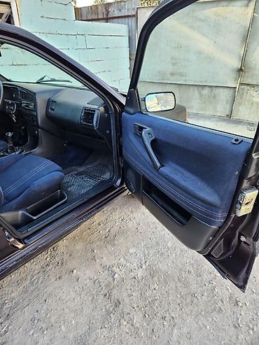 чехол пасат: Volkswagen Passat: 1992 г., 1.8 л, Механика, Бензин, Седан — 10