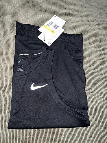majice new yorker zenske: Nike Miler Women's Running Tank vel. S NOVO
AJ — 7