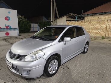 Nissan: Nissan Tiida: 2011 г., 1.6 л, Автомат, Бензин, Минивэн