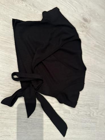 Dəstlər, kostyumlar: Bluzların her biri yeni kimidir 1 2 defe geyinilib her birini olduqca — 8