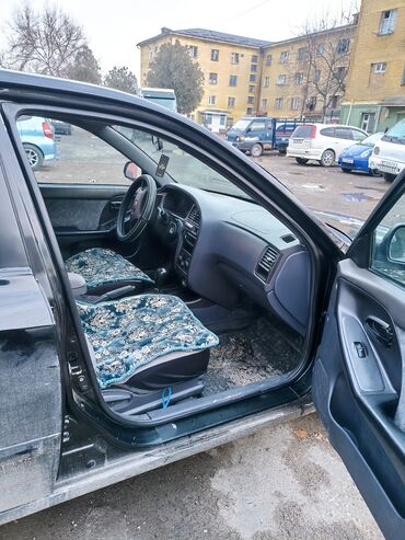 Hyundai: Hyundai Elantra: 2001 г., 2 л, Автомат, Бензин, Седан — 8