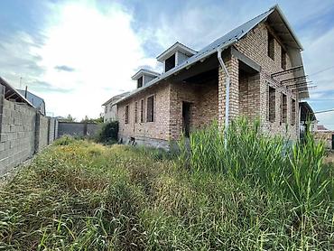 Продажа коттеджей и домов: Продается недостроенный дом, ж/м Арча_Бешик, ул.Бердибаева на первой — 1