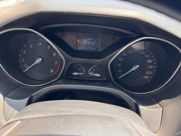 Ford: Ford Focus sedan – qara rəng, AZ nömrə nişanı. - Kuzov: sedan, qara — 7