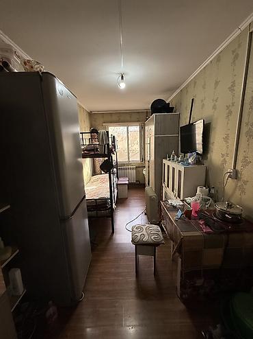 суточная однокомнатная квартира: 1 комната, 12 м², 1 этаж, Косметический ремонт — 2