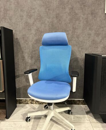 Ofis və oyun kresloları: Yeni, Təkərli, Qolları tənzimlənir, Dəri — 9