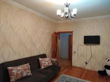 Qonaq otağı dəstləri: Kirayə verilir.Qutulus 93 istiqlaliyyət küçəsində yerləşir məktəbə — 1