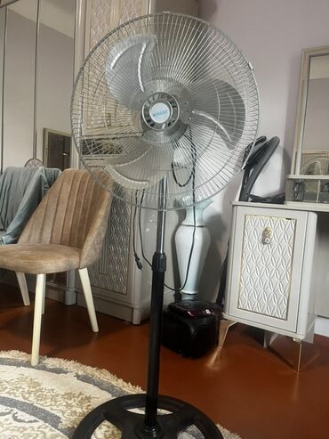 cpu fan: Ventilyator Döşəməüstü, Pərli, Kredit yoxdur