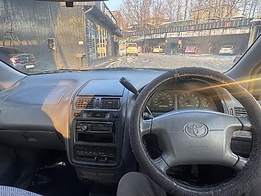 Toyota: Toyota Ipsum: 1996 г., 2 л, Автомат, Бензин, Минивэн — 14