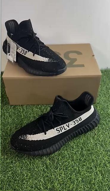 Patike: Patike – silueta inspirisana modelom 350 sa Boost-stil đonom Brojevi — 7