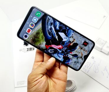 Другие аксессуары для мобильных телефонов: Redmi, Redmi 8 Pro, Б/у, 256 ГБ, цвет - Зеленый, В рассрочку, 2 SIM