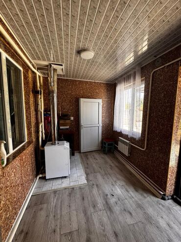 пригородное дом продать: Үй, 20 кв. м, 3 бөлмө, Менчик ээси, Эски ремонт