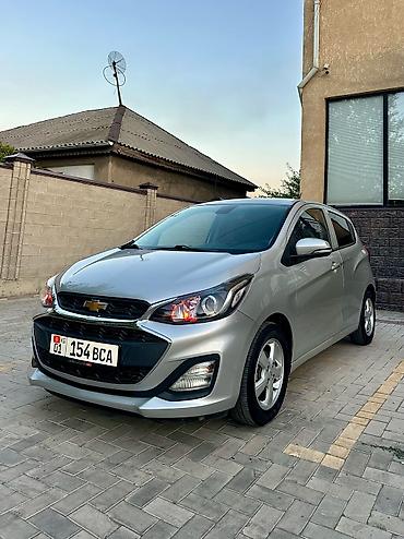 шлем с визором: Chevrolet Spark: 2019 г., 1 л, Автомат, Бензин, Хэтчбэк — 3