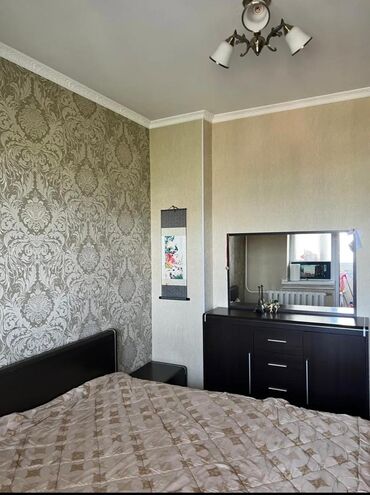 продается 2 комнатные квартира: 2 комнаты, 60 м², 106 серия, 8 этаж, Косметический ремонт