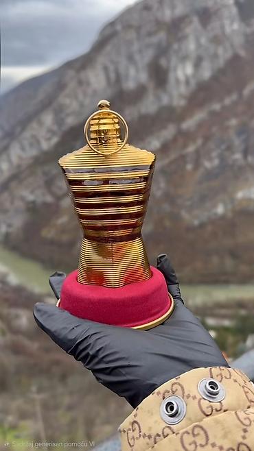 Parfemi: Parfemi – izbor mirisa sa fotografija 1) Club de Nuit MALEKA – Eau de — 7