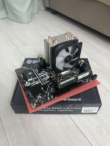 моторолла v3: Энелик плата, Жаңы, Intel, LGA2011 v3, Micro-ATX, ПК үчүн