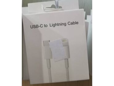 Phone accessories: USB-C - Lightning kabal za punjace za mobilne telefone