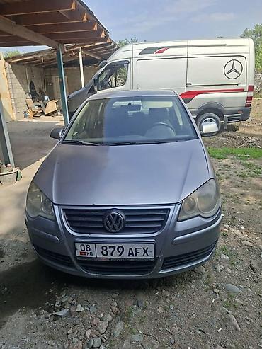 6 дыр: Volkswagen Polo: 2009 г., 1.6 л, Кол менен иштөөчү, Бензин, Хетчбек — 1