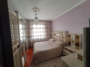 Двуспальная кровать, Шкаф, Трюмо, 2 тумбы, Турция, Б/у
