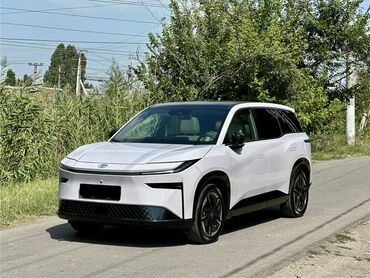 продаю авто в рассрочку фит: 🚘 Toyota bZ3X EV 2025 💡 Полностью электрический кроссовер нового