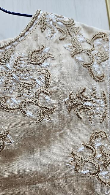 Другая женская обувь: Классные платья с вышивками, в наличии 2 штуки, привезли с Дубая — 3