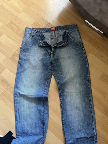 postavljene muske pantalone: Jeans, 46 / 33, Hugo Boss, Flare