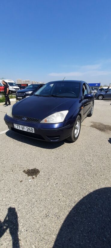 Ford: Ford Focus: 1.6 l | 2001 il 300 km Sedan