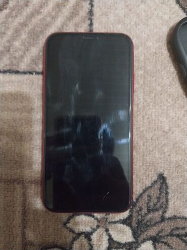 xr телефон: IPhone Xr, Б/у, 64 ГБ, Красный, Зарядное устройство, Чехол, 79 %