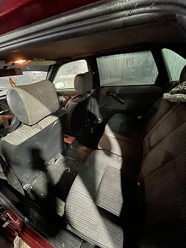 Volkswagen: Volkswagen Passat: 1993 г., 1.8 л, Ручные, Седан — 7