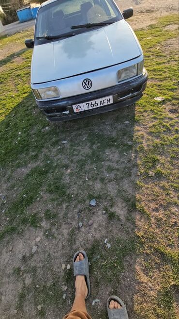 мотоцикл спортивный цена: Volkswagen Passat: 1989 г., 1.8 л, Механика, Бензин, Седан
